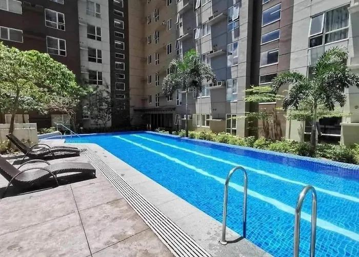 Aparthotel Cozy 1br Pioneer Woodland Sm Light Boni Mandaluyong 4*