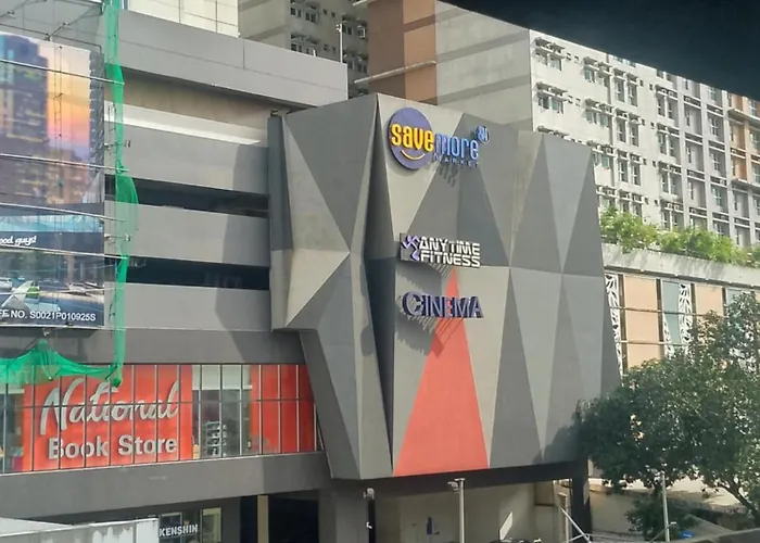 Cozy 1br Pioneer Woodland Sm Light Boni Mandaluyong